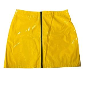 PrettyLittleThing Vinyl Mini Skirt